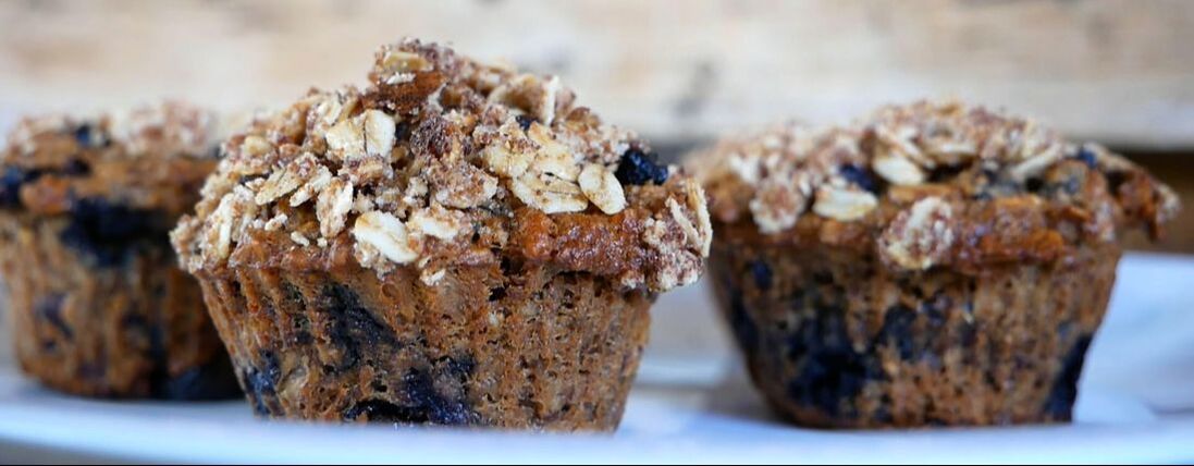 Vegan Blueberry Oat Muffins with Streusel 